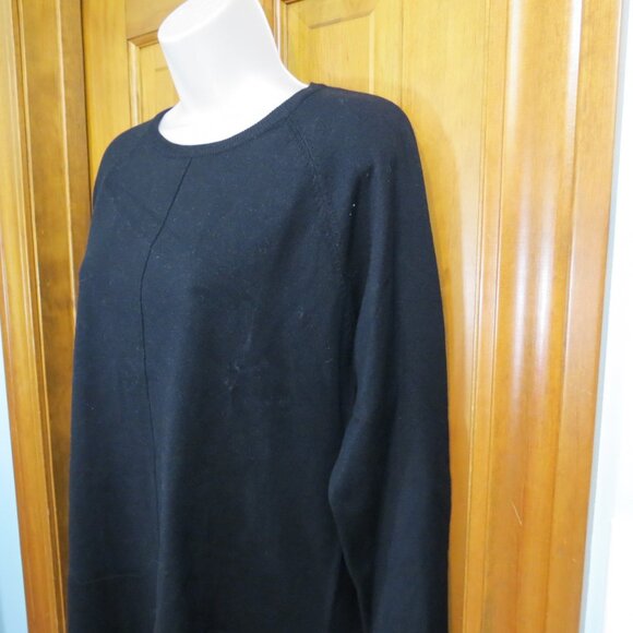 NWT Sunday Black Long Sleeve Pullover Sweater Smooth Knit Size Medium - Picture 3 of 12